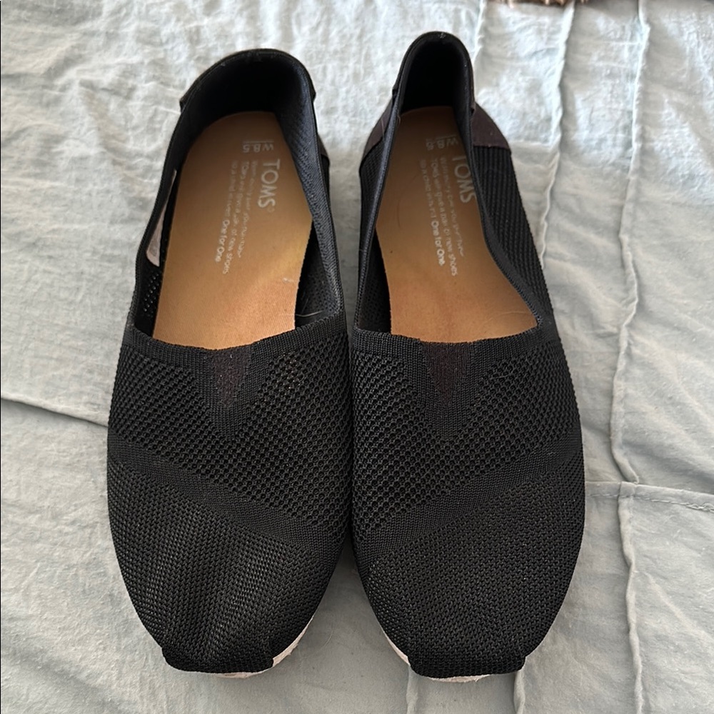 TOMS Men's Black Slip-On Shoes